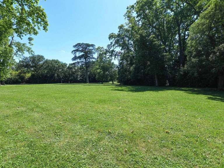 Château Uzès - 13 chambres - 1850m²