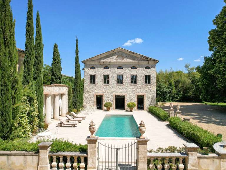 Château Uzès - 13 chambres - 1850m²