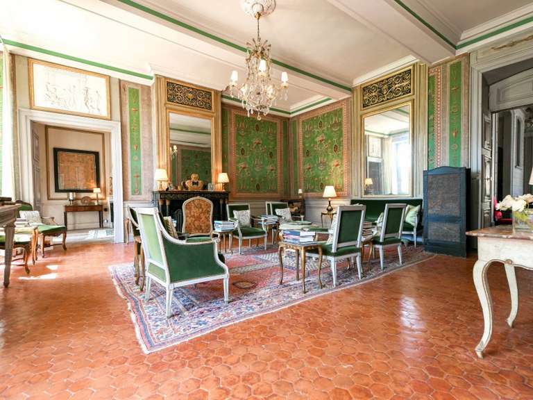 Château Uzès - 13 chambres - 1850m²