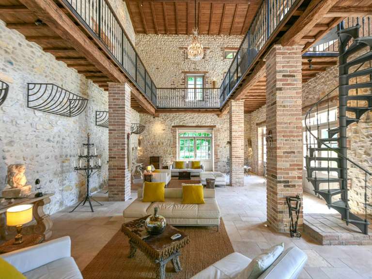 Château Uzès - 13 chambres - 1850m²
