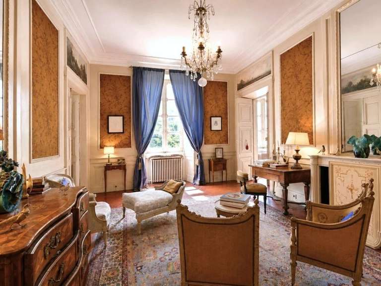 Château Uzès - 13 chambres - 1850m²