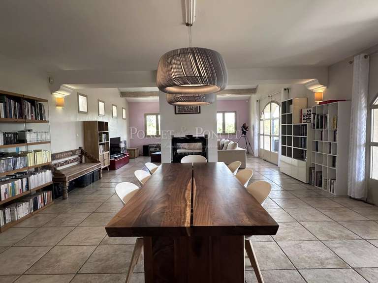 Domaine viticole Uzès - 6 chambres - 280m²