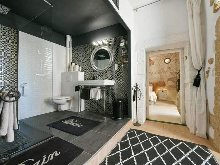 Hôtel particulier Uzès - 4 chambres - 328m²