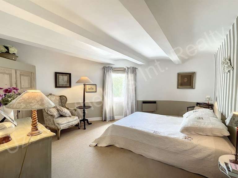 Maison Uzès - 4 chambres - 222m²