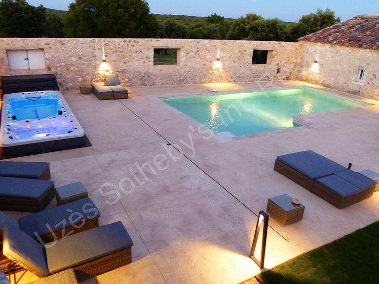 Sale House Uzès - 7 bedrooms