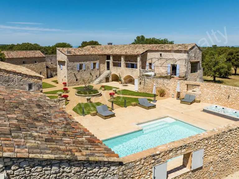 House Uzès - 7 bedrooms - 900m²