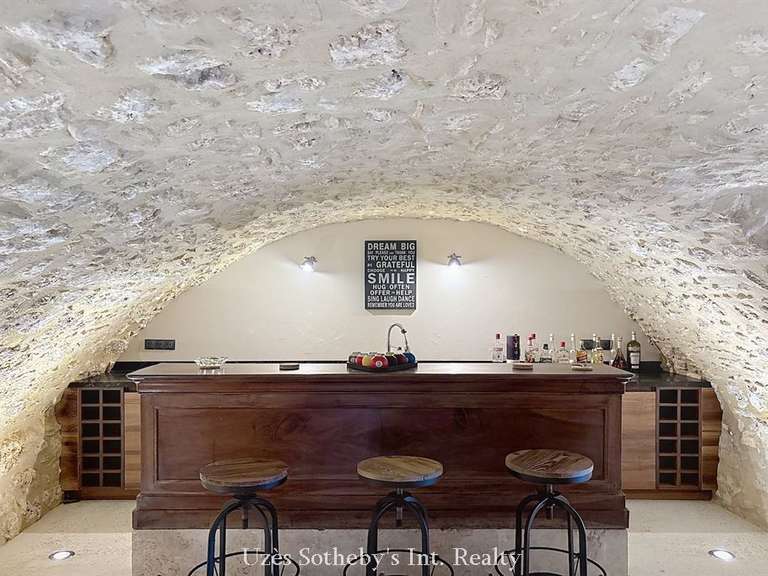 House Uzès - 7 bedrooms - 900m²