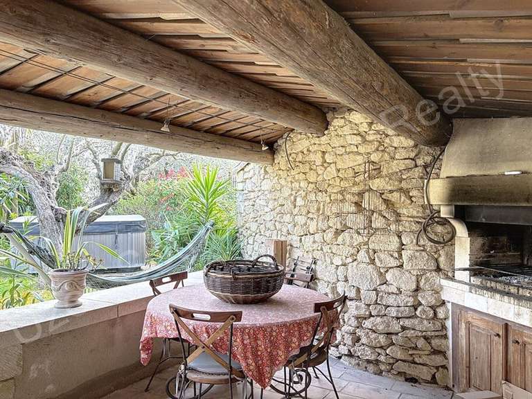 Maison Uzès - 4 chambres - 200m²