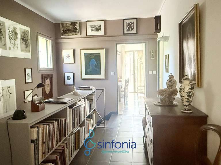 House Uzès - 6 bedrooms - 246m²