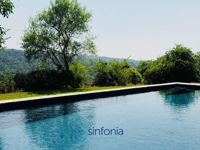 House Uzès - 6 bedrooms - 246m²