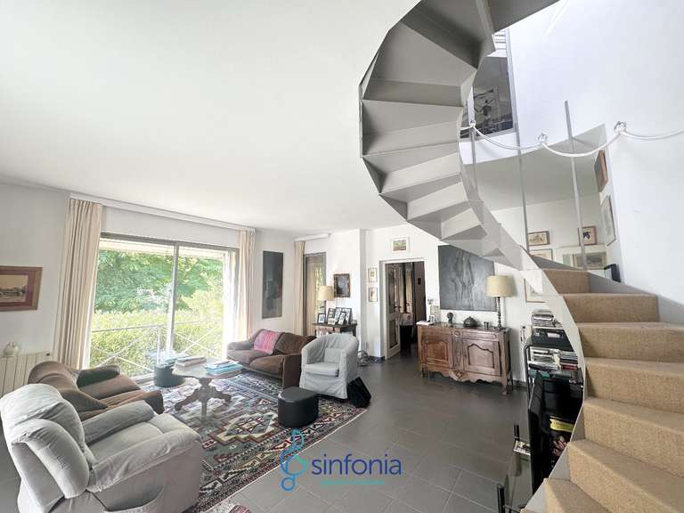 House Uzès - 6 bedrooms - 246m²