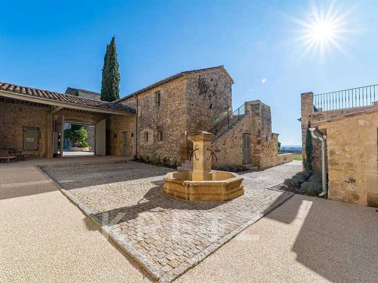 House Uzès - 16 bedrooms - 1650m²