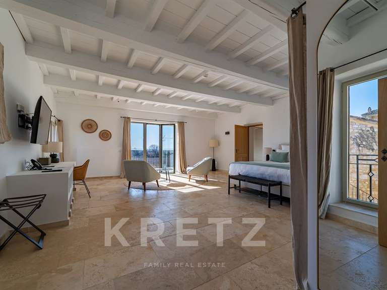 House Uzès - 16 bedrooms - 1650m²