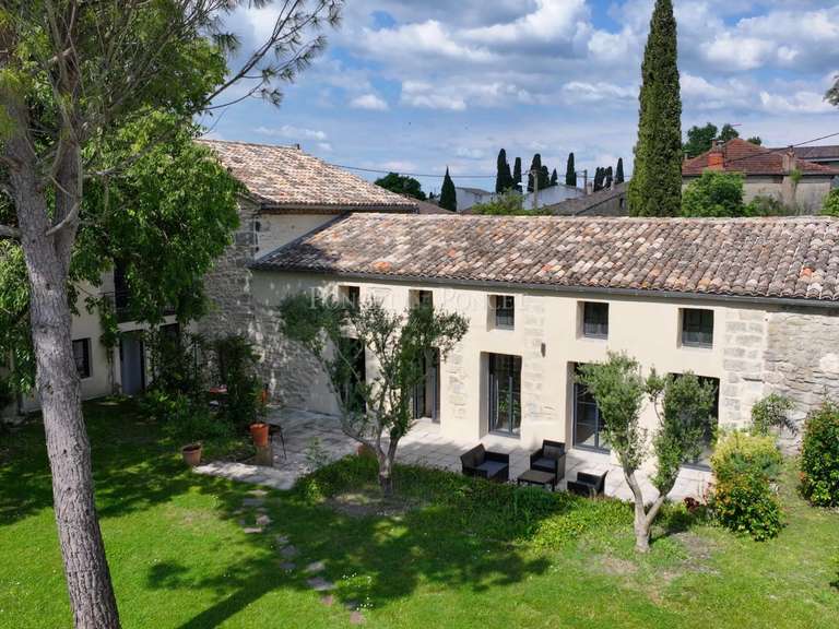 Maison Uzès - 7 chambres - 388m²