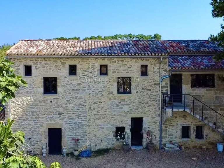 Maison Uzès - 6 chambres - 250m²