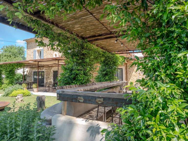 Maison Uzès - 3 chambres - 266m²