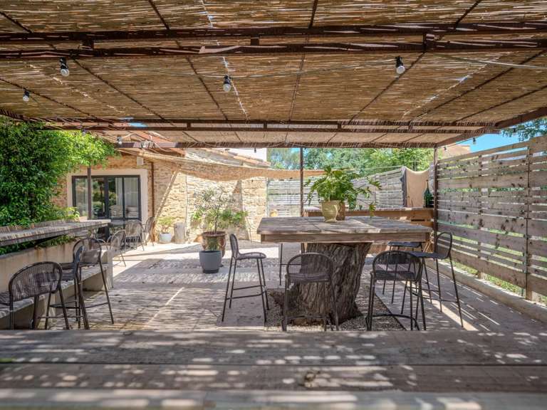 Maison Uzès - 3 chambres - 266m²