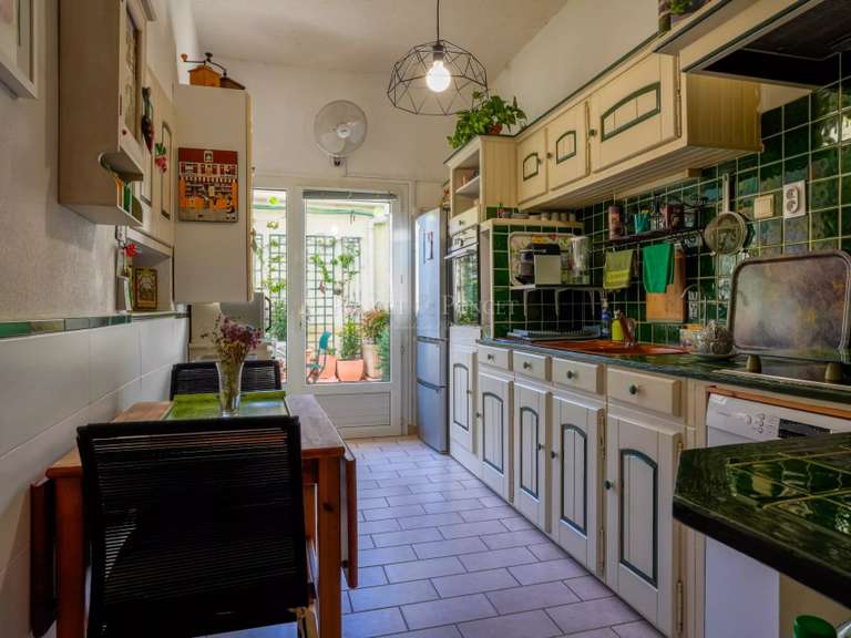 Maison Uzès - 4 chambres - 241m²