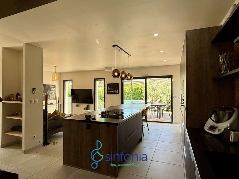 Maison Uzès - 4 chambres - 133m²
