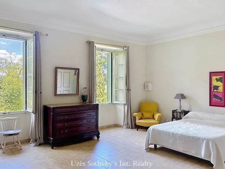 House Uzès - 8 bedrooms - 300m²