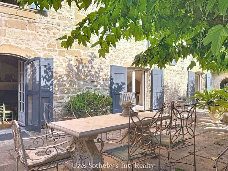 House Uzès - 7 bedrooms - 330m²