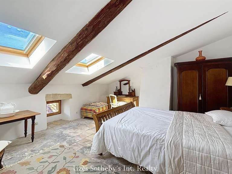 Maison Uzès - 7 chambres - 330m²