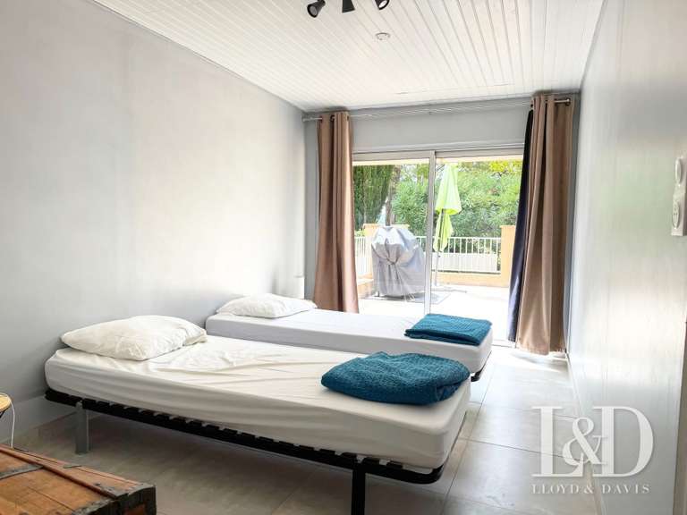 House Uzès - 6 bedrooms - 239m²