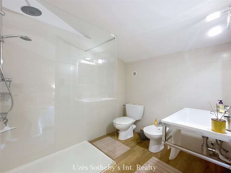 House Uzès - 4 bedrooms - 239m²