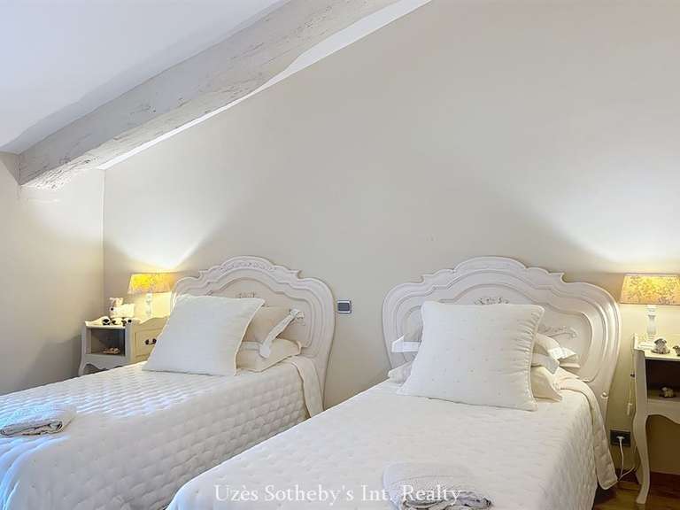 House Uzès - 4 bedrooms - 239m²