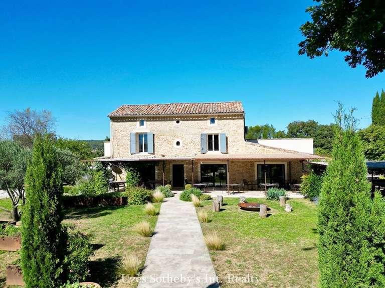 House Uzès - 3 bedrooms - 390m²