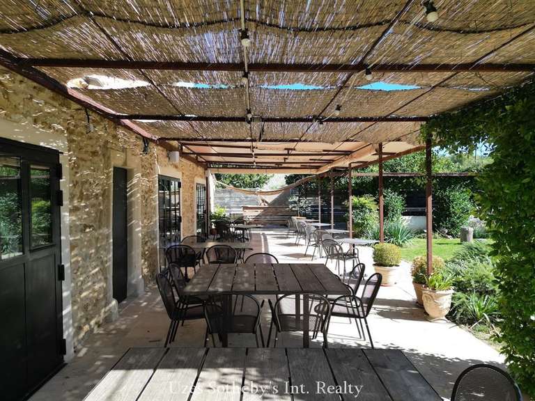 House Uzès - 3 bedrooms - 390m²