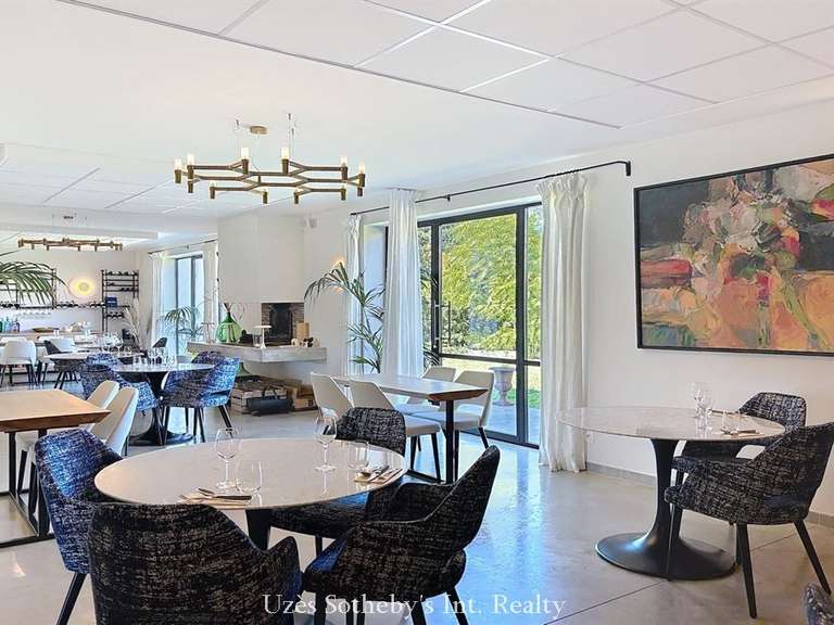 House Uzès - 3 bedrooms - 390m²