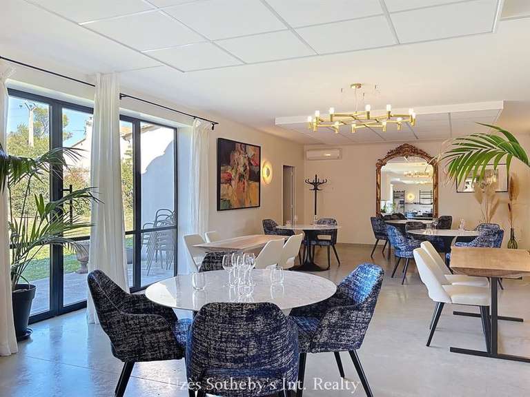 House Uzès - 3 bedrooms - 390m²