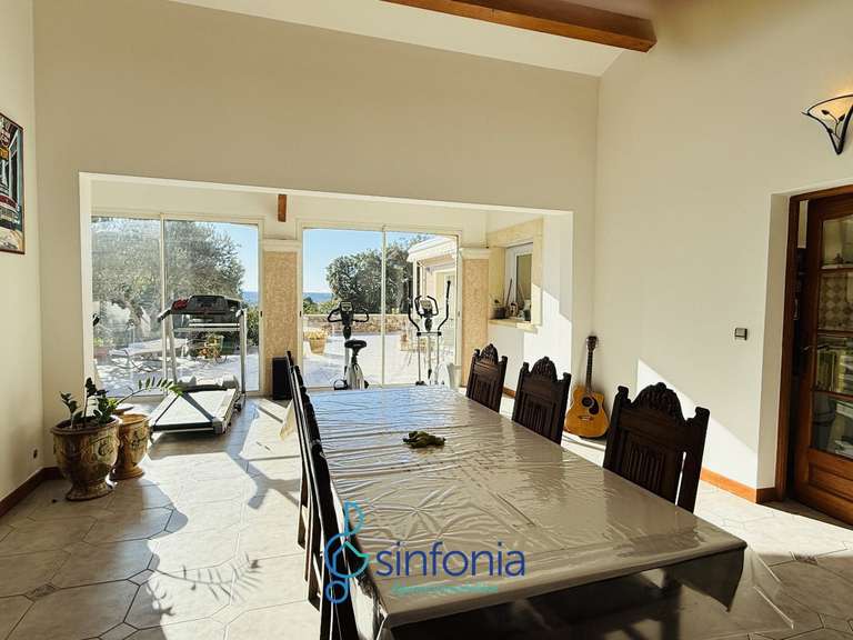 House Uzès - 5 bedrooms - 226m²