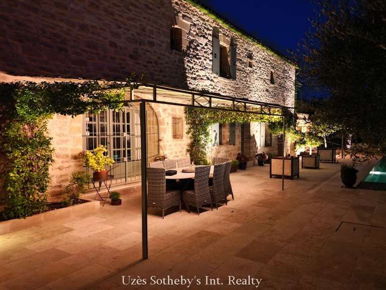 House Uzès - 6 bedrooms - 373m²