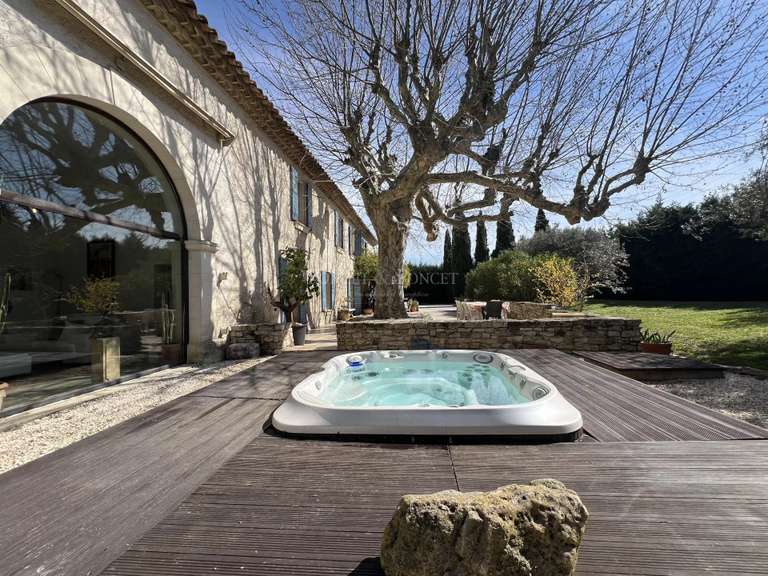 House Uzès - 8 bedrooms - 394m²