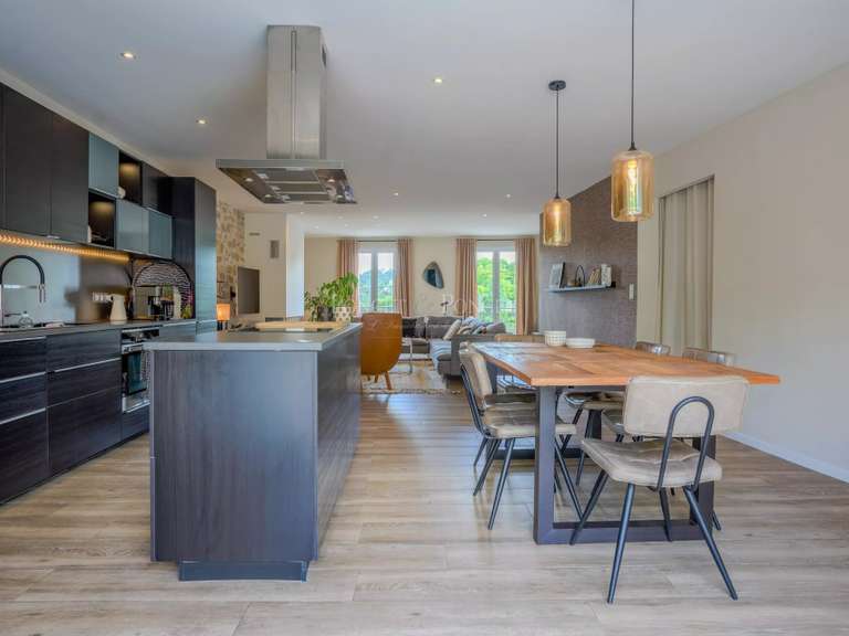 Maison Uzès - 7 chambres - 325m²