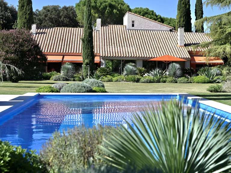 Maison Uzès - 5 chambres - 490m²
