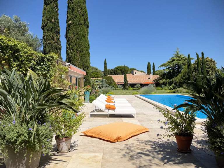 Maison Uzès - 5 chambres - 490m²