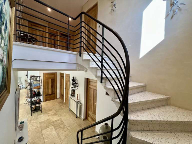 Maison Uzès - 6 chambres - 300m²