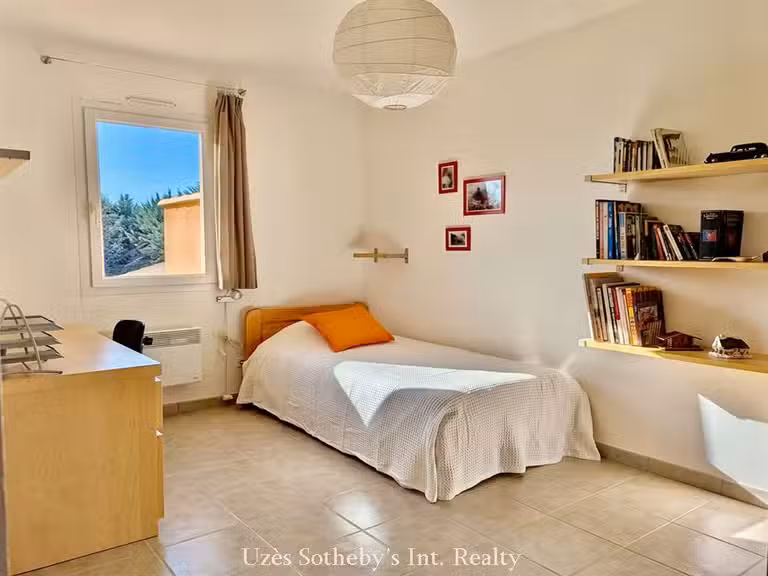 Maison Uzès - 8 chambres - 189m²