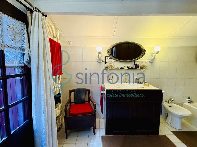 House Uzès - 4 bedrooms - 215m²