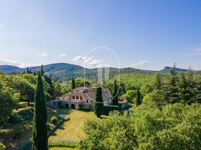 Maison Uzès - 11 chambres - 425m²