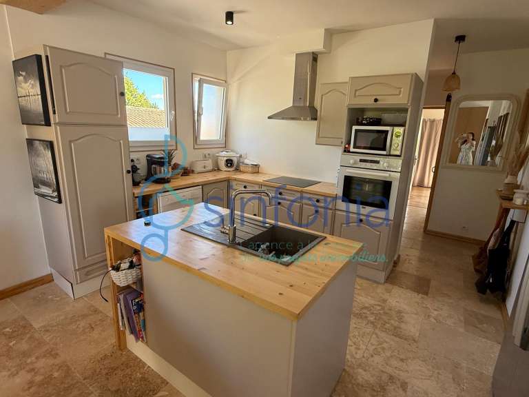 House Uzès - 7 bedrooms - 230m²