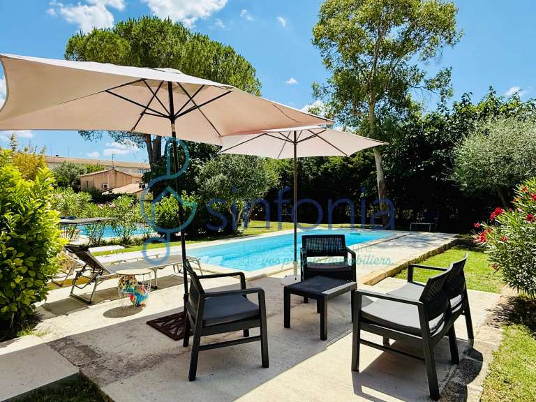 Maison Uzès - 7 chambres - 230m²