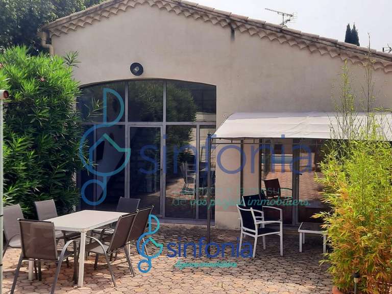 Maison Uzès - 7 chambres - 230m²
