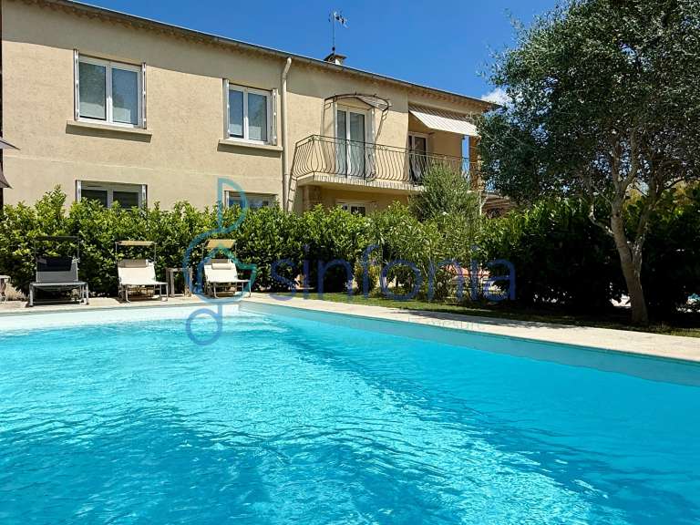 Maison Uzès - 7 chambres - 230m²