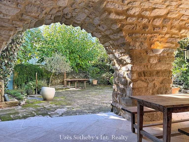 Maison Uzès - 7 chambres - 259m²