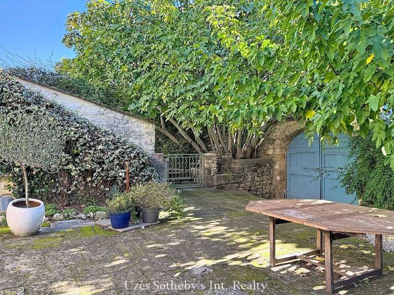 House Uzès - 7 bedrooms - 259m²