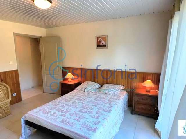 House Uzès - 6 bedrooms - 250m²